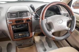 Минивэн Toyota Ipsum 1999 года, 589000 рублей, Барнаул