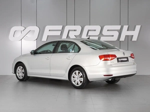 Седан Volkswagen Jetta 2015 года, 1292000 рублей, Красный Пахарь