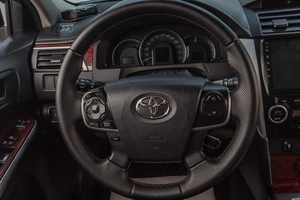 Седан Toyota Camry 2013 года, 1879000 рублей, Челябинск