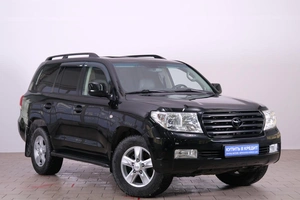 Внедорожник Toyota Land Cruiser 2010 года, 3199000 рублей, Омск