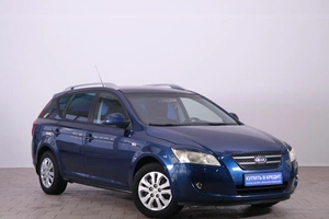 Хетчбэк Kia Ceed 2009 года, 899000 рублей, Омск