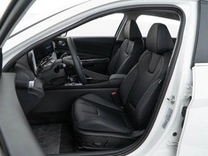 Седан Hyundai Elantra 2026 года, 2699077 рублей, Москва