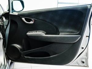 Хетчбэк Honda Fit 2011 года, 899000 рублей, Красноярск