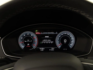 Внедорожник Audi Q5 2024 года, 5398999 рублей, Москва