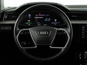 Внедорожник Audi e-tron 2020 года, 4357077 рублей, Москва