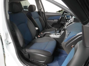 Хетчбэк Chevrolet Cruze 2012 года, 829000 рублей, Воронеж