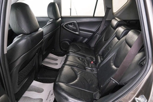Внедорожник Toyota RAV4 2012 года, 1649000 рублей, Красноярск