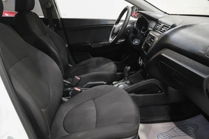 Хетчбэк Kia Rio 2012 года, 799000 рублей, Новокузнецк