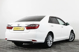 Седан Toyota Camry 2017 года, 2299000 рублей, Сургут