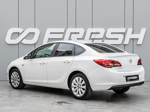 Седан Opel Astra 2014 года, 1120000 рублей, Краснодар