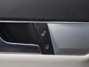 Седан Mercedes-benz C-класс 2011 года, 1590000 рублей, Омск