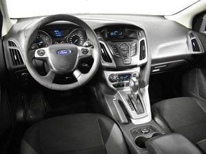 Седан Ford Focus 2014 года, 998200 рублей, Казань