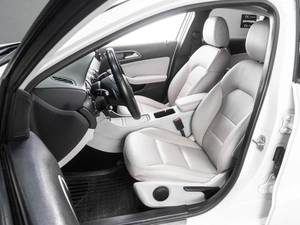 Хетчбэк Mercedes-benz A-класс 2013 года, 1429000 рублей, Тюмень