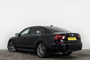 Седан Volkswagen Passat 2018 года, 2129000 рублей, Сургут