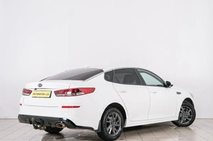 Седан Kia Optima 2019 года, 1839000 рублей, Красноярск