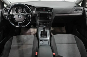 Хетчбэк Volkswagen Golf 2013 года, 889000 рублей, Новокузнецк