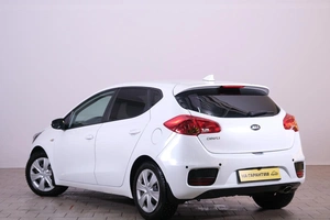 Хетчбэк Kia Ceed 2018 года, 1359000 рублей, Омск