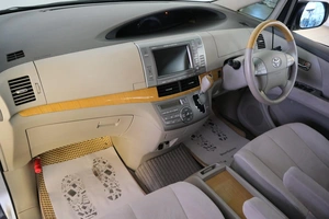 Минивэн Toyota Estima 2006 года, 1899000 рублей, Омск