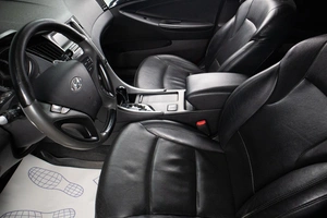 Седан Hyundai Sonata 2012 года, 979000 рублей, Оренбург