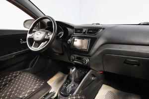 Седан Kia Rio 2013 года, 989000 рублей, Новосибирск