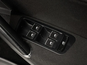 Хетчбэк Volkswagen Golf 2013 года, 1250000 рублей, Красноярск