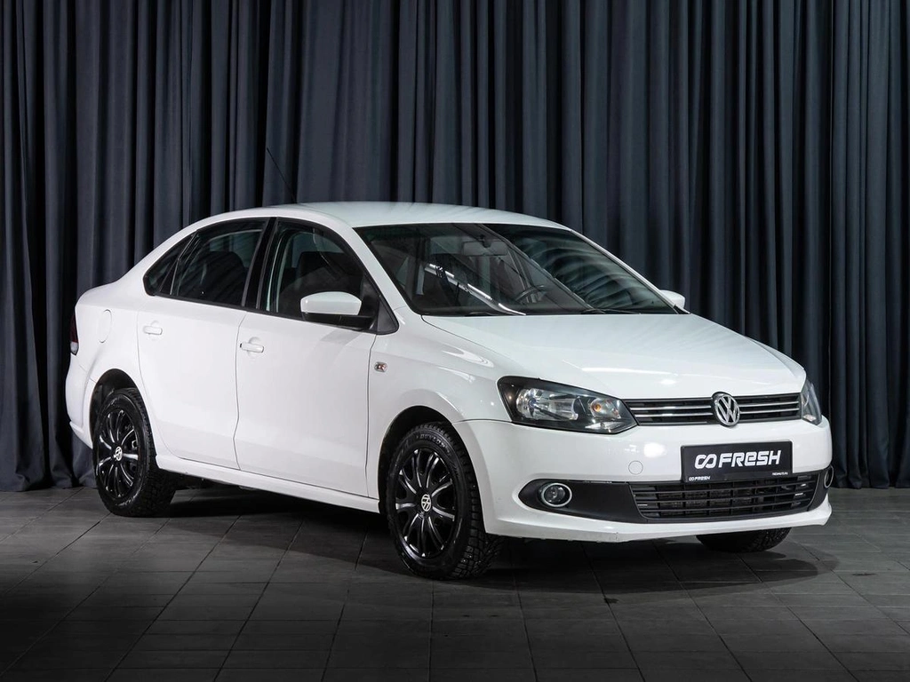Седан Volkswagen Polo 2012 года, 820000 рублей, Волгоград