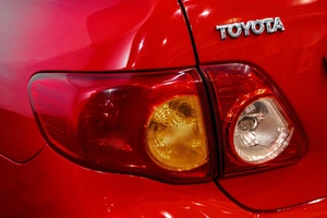 Седан Toyota Corolla 2008 года, 829000 рублей, Барнаул