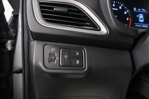 Седан Hyundai Solaris 2017 года, 1049000 рублей, Красноярск