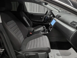 Седан Volkswagen Passat CC 2010 года, 879000 рублей, Красноярск