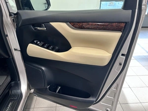 Минивэн Toyota Alphard 2019 года, 4049000 рублей, Красноярск