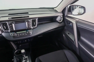 Внедорожник Toyota RAV4 2015 года, 2139000 рублей, Пермь