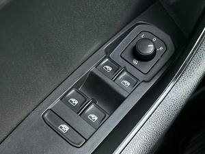Внедорожник Skoda Karoq 2020 года, 2099000 рублей, Ижевск