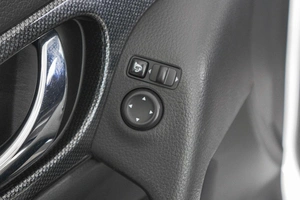 Внедорожник Nissan X-Trail 2015 года, 1899000 рублей, Кемерово