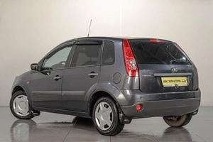 Хетчбэк Ford Fiesta 2008 года, 399000 рублей, Челябинск