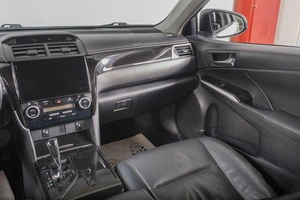 Седан Toyota Camry 2012 года, 2009000 рублей, Томск