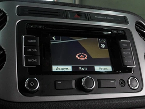 Внедорожник Volkswagen Tiguan 2013 года, 1409000 рублей, Воронеж