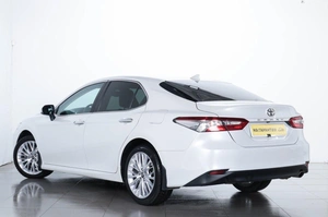 Седан Toyota Camry 2018 года, 2299000 рублей, Челябинск
