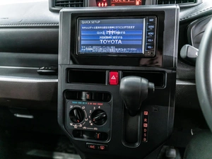 Минивэн Toyota Roomy 2021 года, 990000 рублей, Красноярск