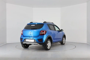 Хэтчбек Renault Sandero 2017 года, 1130000 рублей, Брянск