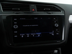 Внедорожник Volkswagen Tiguan 2021 года, 2099050 рублей, Москва