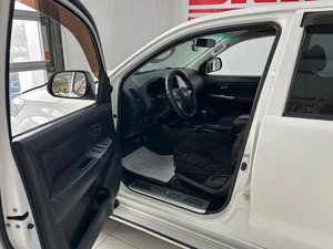 Внедорожник Toyota Hilux 2014 года, 2630000 рублей, Смоленск