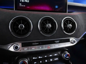 Лифтбек Kia Stinger 2022 года, 2988088 рублей, Москва
