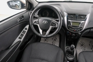 Седан Hyundai Solaris 2012 года, 829000 рублей, Красноярск
