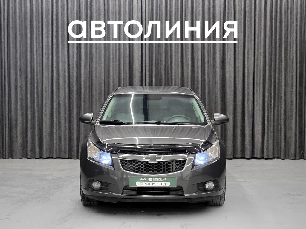 Седан Chevrolet Cruze 2010 года, 635000 рублей, Красноярск