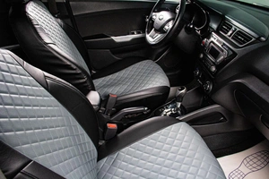 Хетчбэк Kia Rio 2013 года, 999000 рублей, Сургут