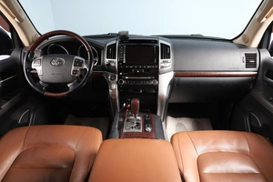 Внедорожник Toyota Land Cruiser 2015 года, 4499000 рублей, Новосибирск