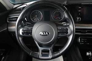 Седан Kia K5 2020 года, 2499000 рублей, Тюмень
