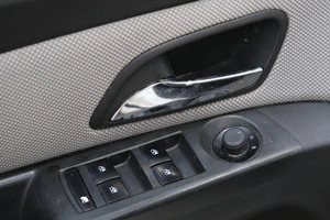 Седан Chevrolet Cruze 2012 года, 579000 рублей, Омск