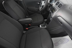 Седан Volkswagen Polo 2011 года, 799000 рублей, Кемерово