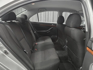 Седан Toyota Avensis 2008 года, 949000 рублей, Красноярск